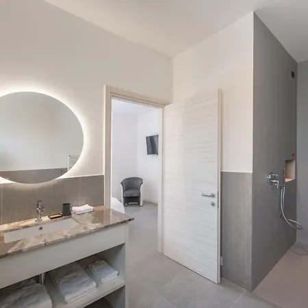 Hotel Laguna 3*