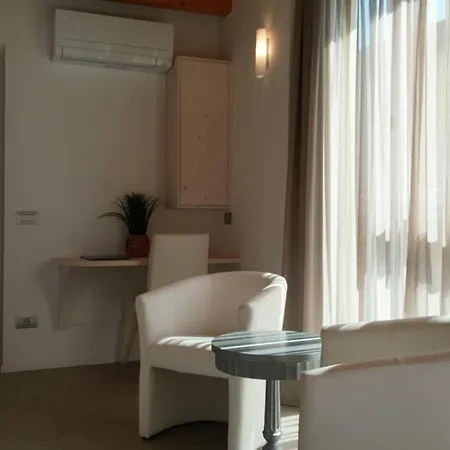 Hotel Laguna